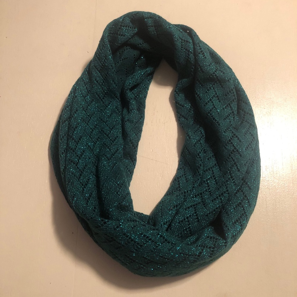 Sparkly green knit scarf